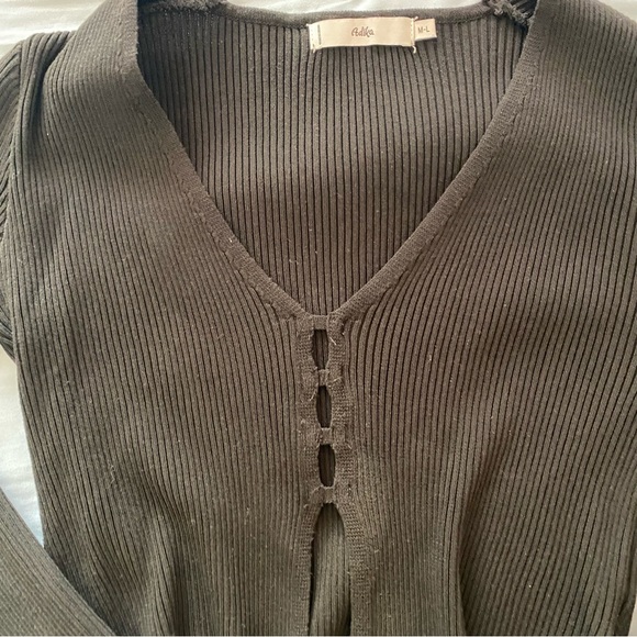 ADIKA Black Long Sleeve Crop Top - Picture 2 of 2